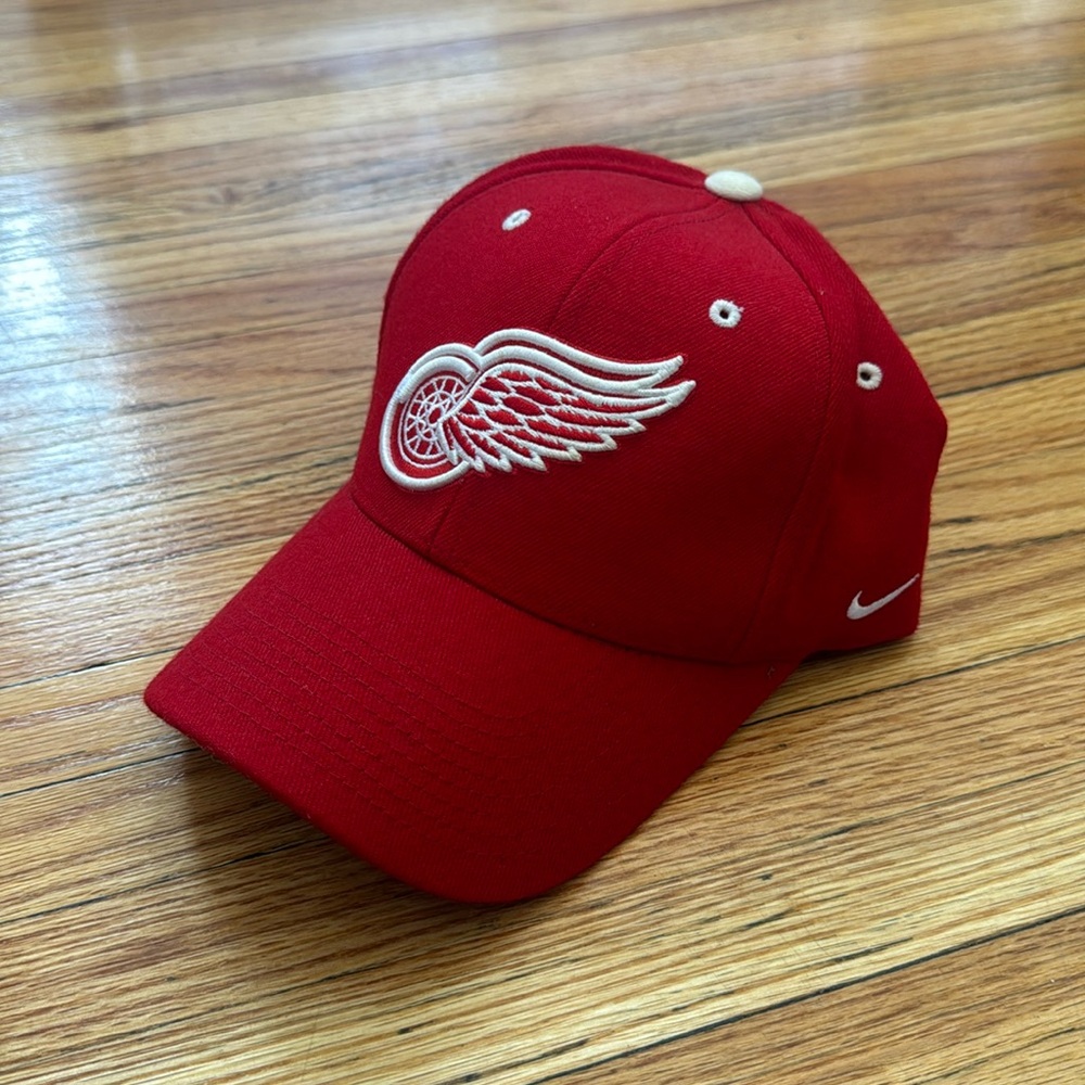 Vintage Detroit Red Wings Hat / NHL / Nike / 100% Wool